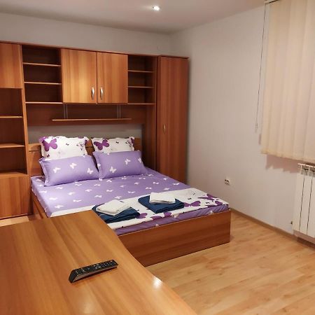 Ferienwohnung Bya Iasi Exterior foto